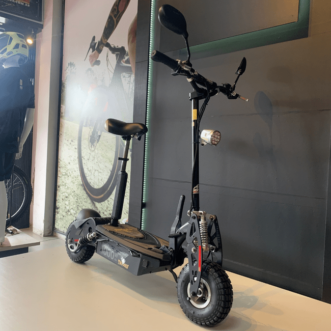 Patinete Two Dogs Aro 12 1000w 48v Preto - Seminovo