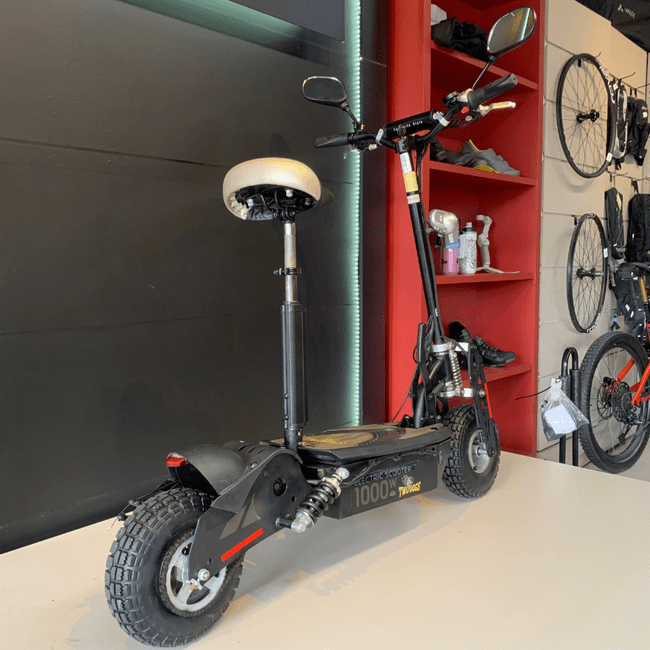 Patinete Two Dogs Aro 12 1000w 48v Preto - Seminovo