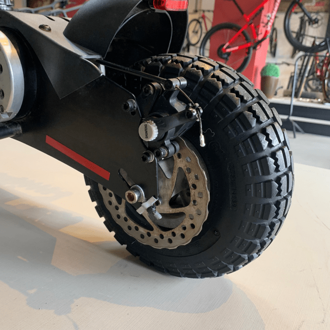 Patinete Two Dogs Aro 12 1000w 48v Preto - Seminovo