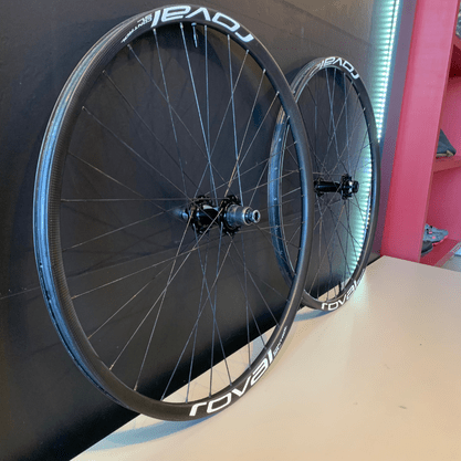 Roda Aro 29 Specialized Roval Control Carbon 2018 - Seminova - Shopbike