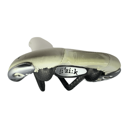Selim Fizik Aliante Carbon Branco - Seminovo