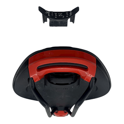 Selim Fizik Taiga Regular Preto e Vermelho - Seminovo