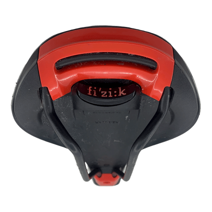 Selim Fizik Taiga Regular Preto e Vermelho - Seminovo