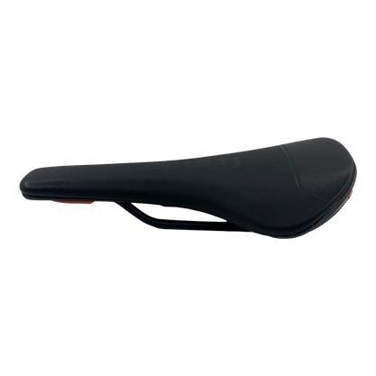Selim Fizik Taiga Regular Preto e Vermelho - Seminovo