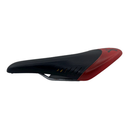 Selim Fizik Wing Flex Preto e Vermelho - Seminovo