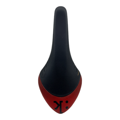 Selim Fizik Wing Flex Preto e Vermelho - Seminovo
