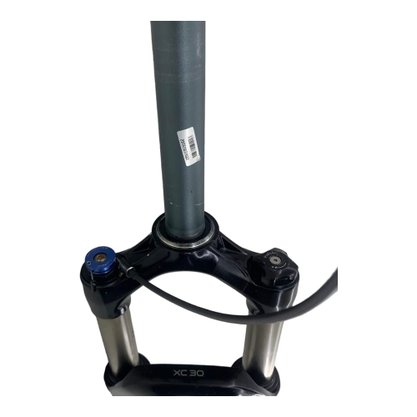 Suspensão Aro 29 Rock Shox XC30 Mola 100mm com Trava no Guidão - Seminova