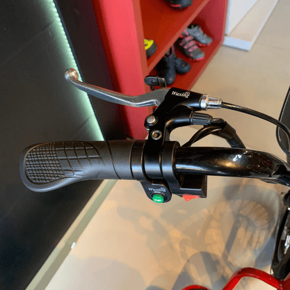 Triciclo Duos Fox Elétrico Aro 20 Vermelho