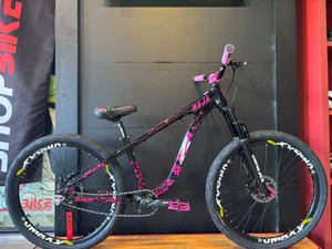 Bicicleta a26 hupi naja v9 single preto/rosa