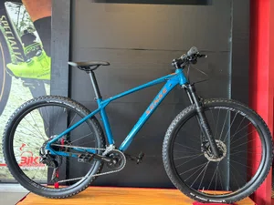 Bicicleta A29 Sense React Pro Shimano Cues 18V  Aqua/Laranja