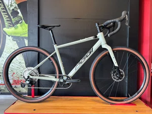 Bicicleta Oggi Tribale GRX 12v A700 2026 Cinza/Preto