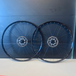 Roda Absolute Aro 29 DT Swiss DT 350 AlumÍnio - Seminova