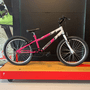 Bicicleta Ultra UM20 Aro 20 Branco e Rosa