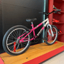 Bicicleta Ultra UM20 Aro 20 Branco e Rosa