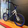 Bicicleta Ultra UM20 Cross Aro 20 Branco e Azul