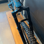 Bicicleta Vikingx Tuff 25 Aro 26 Shimano 21v Azul e Laranja e Amarelo