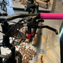 Bicicleta VikingX Tuff 25 Aro 26 Tourney 21v Preto e Rosa