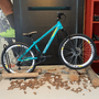 Bicicleta VikingX Tuff 30 Tourney 21v Aro 26 Azul e Verde e Branco