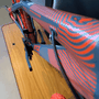 Bicicleta Vikingx Tuff X-35 Shimano 21V com Roda Laranja e Guidão Vermelho Aro 26 Azul Petróleo e Laranja