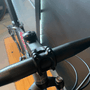Bicicleta Oggi Hacker HDS Aro 29 Essa 8V Grafite e Rosa e Preto