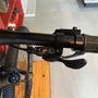 Bicicleta Oggi Hacker HDS Aro 29 Essa 8V Vermelha e Branca e Azul