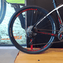 Bicicleta Oggi Agile PRO Aro 29 Deore XT 22v Preta e Vermelha e Branca - Seminova