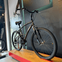 Bicicleta Caloi 500 Aro 26 Shimano 21v Marrom e Branco - Seminova