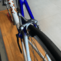 Bicicleta Caloi Strada Racing Aro 700 Tiagra 20v Branca e Azul - Seminova