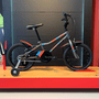 Bicicleta Groove Ragga Aro 16 2023 Grafite e Azul e Vermelho