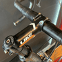 Bicicleta Like R2 Aro 700 Claris 16v Preto e Dourado - Seminova