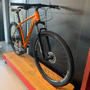 Bicicleta Oggi Big Wheel 7.0 Aro 29 Cues 9v 2024 Laranja e Preto e Amarelo