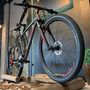 Bicicleta Oggi Big Wheel 7.0 Deore 18v Grafite e Vermelho e Preto