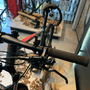 Bicicleta Oggi Big Wheel 7.0 Deore 18v Grafite e Vermelho e Preto