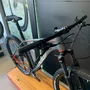 Bicicleta Oggi Big Wheel 7.2 Deore Aro 29 12v Cinza e Vermelho - Seminova