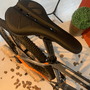 Bicicleta Oggi Bigwheel 7.3 Aro 29 Deore 12V Grafite e Laranja e Cinza