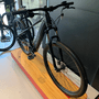 Bicicleta Oggi BigWheel 8.0 E-Bike Aro 29 Tourney 7v 2021 Preta e Grafite