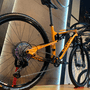 Bicicleta Oggi Cattura Pro Aro 29 XT 12v Laranja e Preto - Seminova