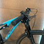 Bicicleta Oggi Cattura Sport Aro 29 Deore 12v Azul e Preto e Vermelho - Seminova