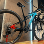 Bicicleta Oggi Cattura Sport Aro 29 Deore 12v Azul e Preto e Vermelho - Seminova
