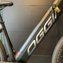Bicicleta Oggi E-Bike Flex 200 Tourney 7v Preto e Grafite