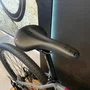 Bicicleta Oggi Float Sport Aro 29 Tourney 21v Grafite e Rosa e Roxo