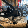 Bicicleta Oggi Hacker Aro 24 Tourney 21v Cinza e Amarelo e Preto