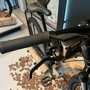 Bicicleta Oggi Hacker Aro 24 Tourney 21v Preto e Vermelho e Branco