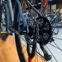 Bicicleta Oggi Hacker HDS Aro 29 Essa 8v Grafite e Amarelo e Preto