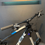 Bicicleta Trek Fuel EX 5 Aro 27.5 Deore 20v Preto Branco e Azul - Seminova