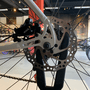 Bicicleta Sinc Tempo Aro 29 Tourney 21v Branco e Preto