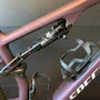 Bicicleta Specialized Aro 29 Epic 8 Comp Bordo Cetim Metálico e Branco