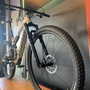 Bicicleta Specialized Epic 8 Full Comp Carbon Aro 29 GX 12v 2024 Branco e Cinza