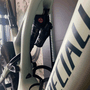 Bicicleta Specialized Levo Comp Carbon Aro 29 GX 12v Verde Claro e Verde Escuro - Seminova