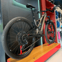Bicicleta Specialized Turbo Levo Expert Carbon Aro 29 XO1 12v Cinza e Vermelho